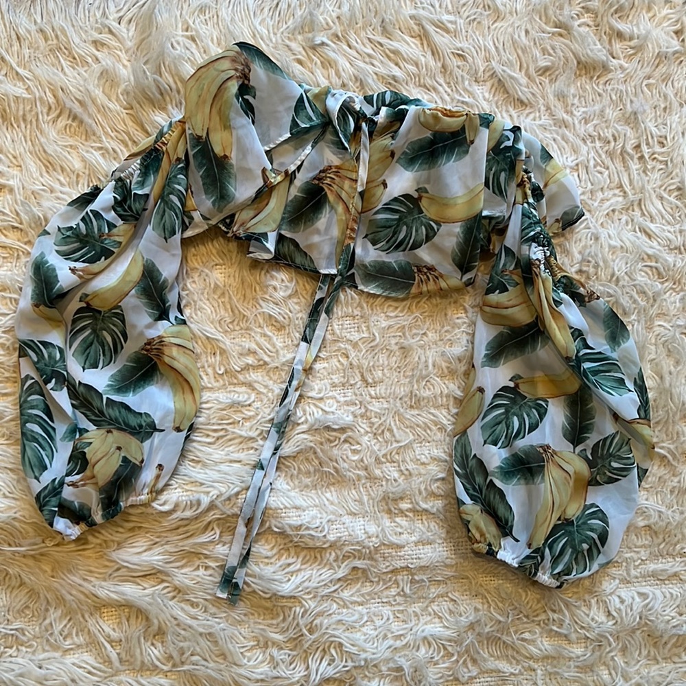 Ruffles banana crop top